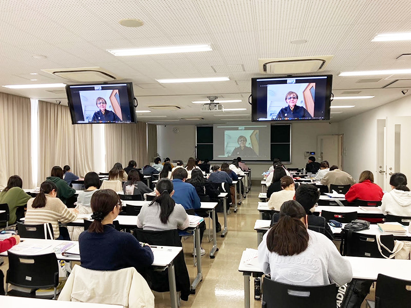 講演